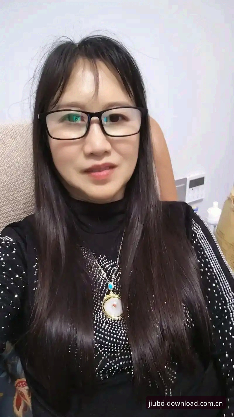 深夜两点十七分，手机屏幕的光映在脸上。你大概也经历过——盯着九博国际的老界面，首页广告栏把赛程挤到角落，找一场英超的实时赔率得先关三个弹窗。群里这帮兄弟早就摸清门道了：九博国际下载中国CN安卓入口，v3.0.2这个版本，才是真把事整明白的那个。界面不玩虚的，核心数据都浮在一级页面上，像哥们凌晨发来的那句——“点第一屏就能看降赔线，终于不用划拉费劲了。”